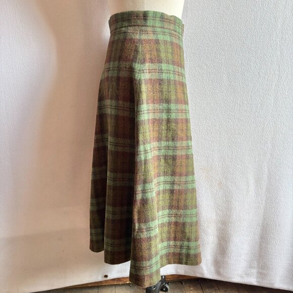 1950s-1970s Green Brown Wool Plaid Flare Skirt 28 Waist - Picture 4 of 11